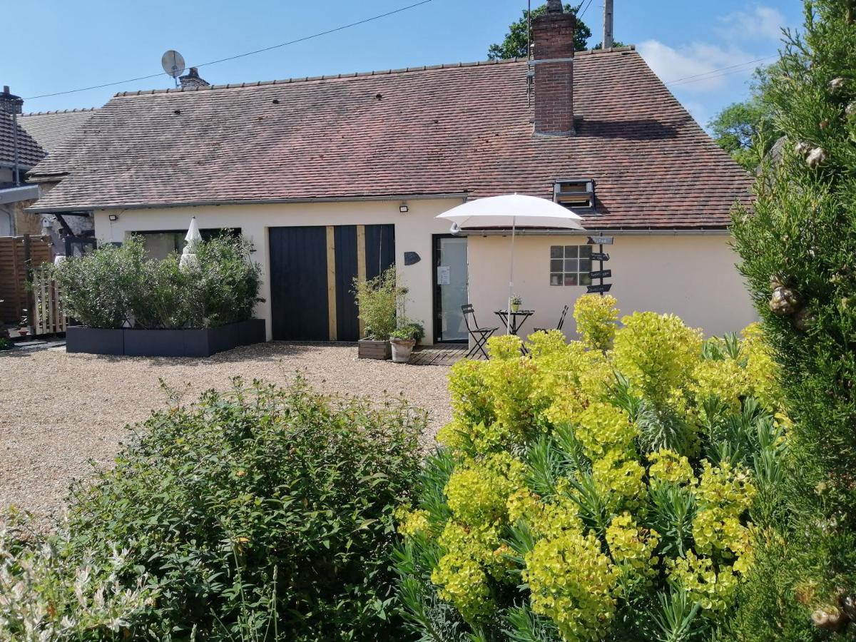 Le Clos Du 51 - Chambres D'Hotes Abondant Luaran gambar